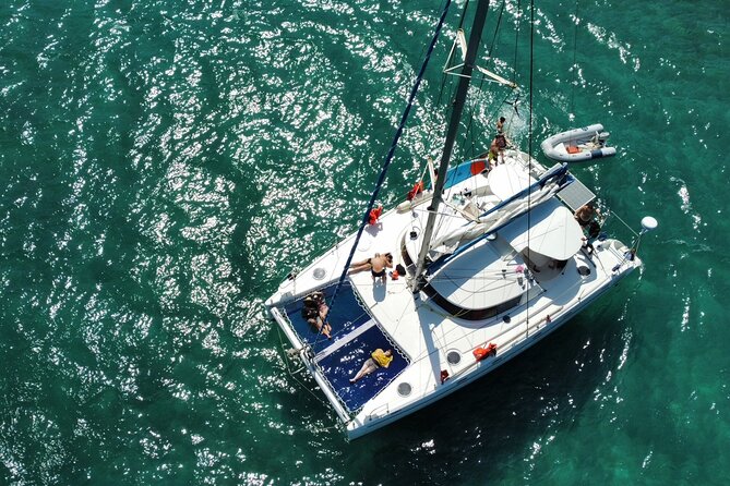 Full-day catamaran tour of Tayrona