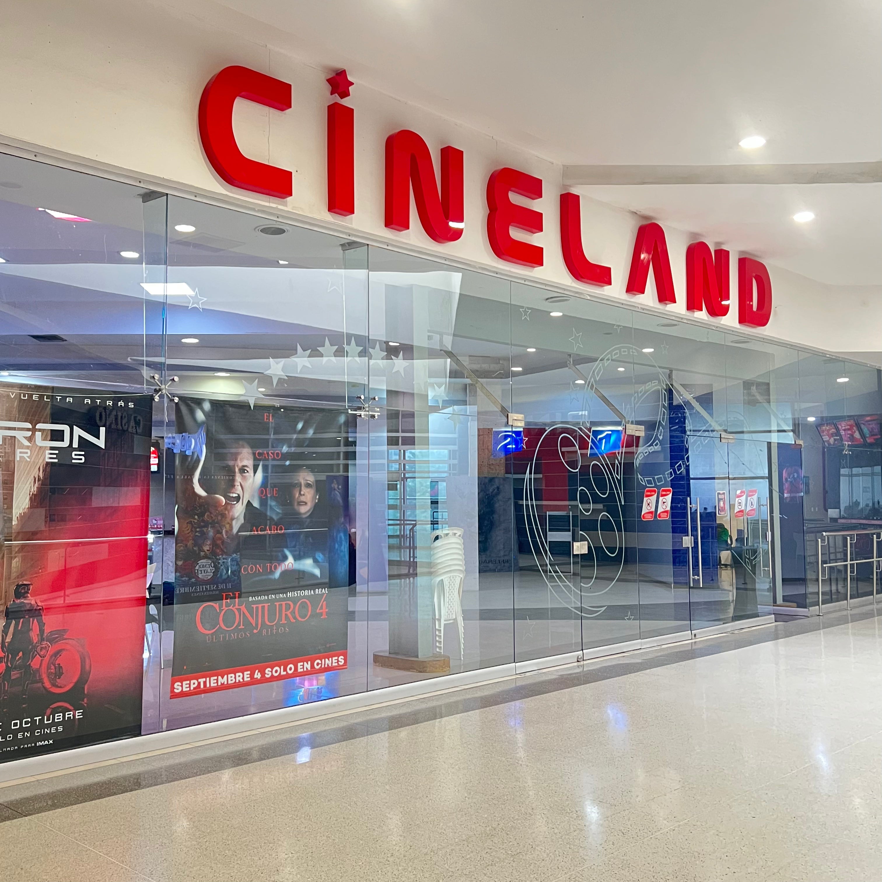 Centro Comercial Ocean Mall