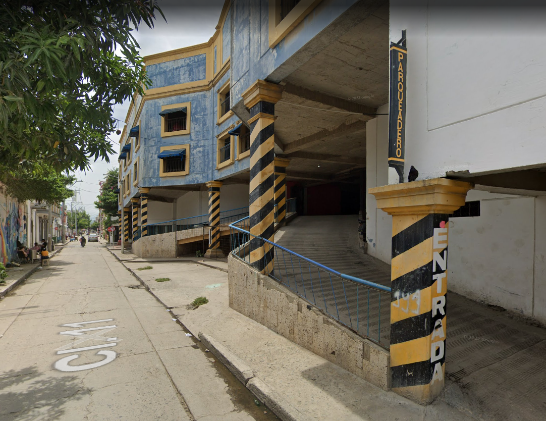 Parqueadero Center Parking & Business Cl. 11 # 3-70