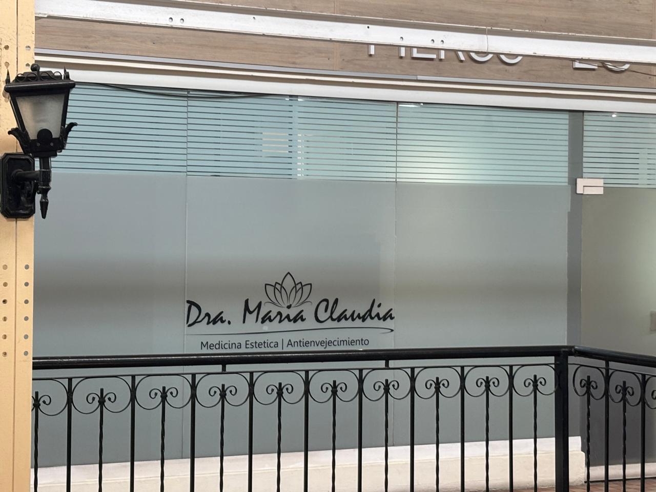 Dr. Maria Claudia