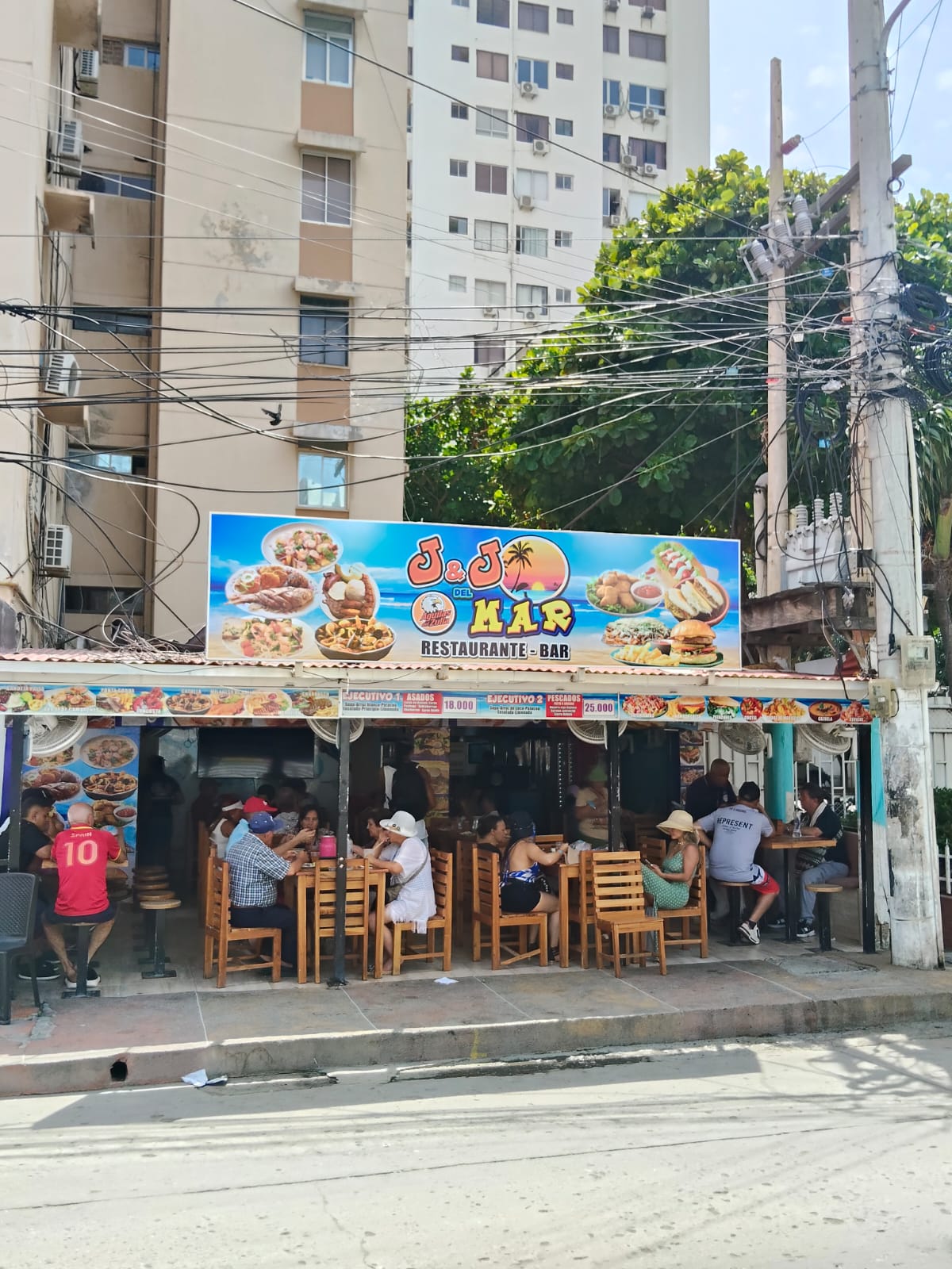 J&J del Mar  Restaurante