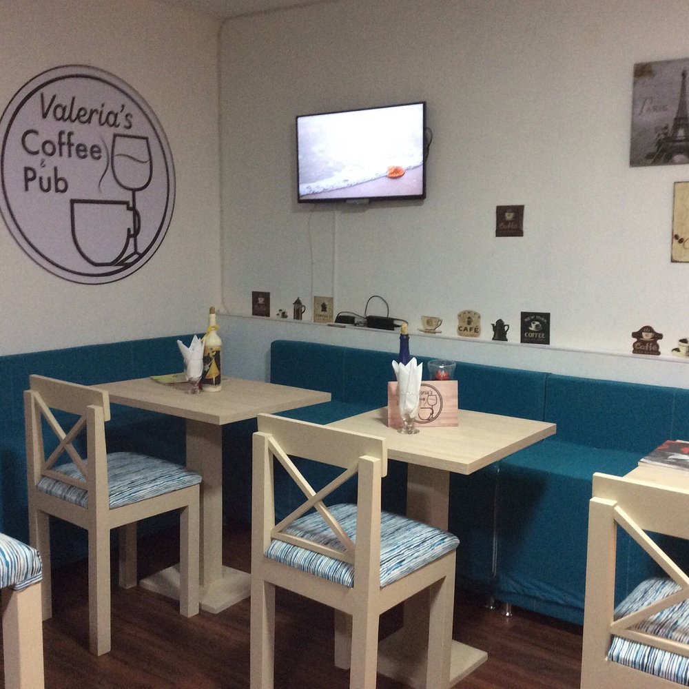 Valeria's Coffee & Pub